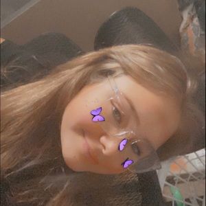 Meet your Posher, Macey